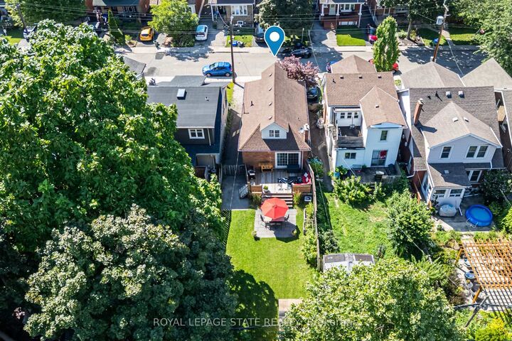 Property Photo:  175 Rosslyn Avenue S  ON L8M 3J4 