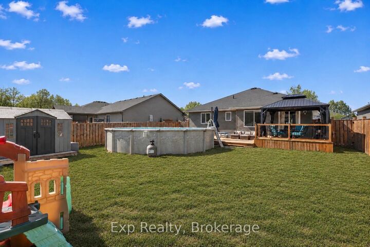 Property Photo:  47 Birchmount Street  ON K8V 0C6 