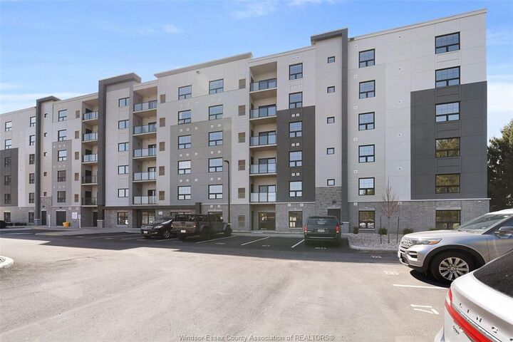 Property Photo: 190 Main Street East 302 ON N9Y 1A6