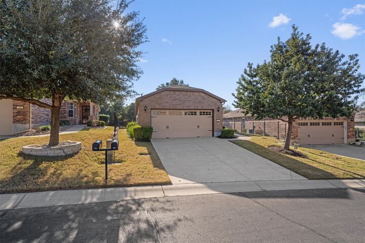 Property Photo: 307 Kickapoo Creek Lane TX 78633