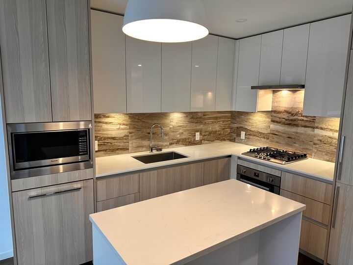 Property Photo:  1888 Gilmore Avenue 4309  BC V5C 0L2 