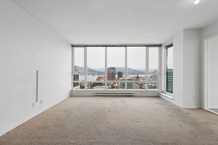 Property Photo:  233 Robson Street 31xx  BC V6B 0E8 