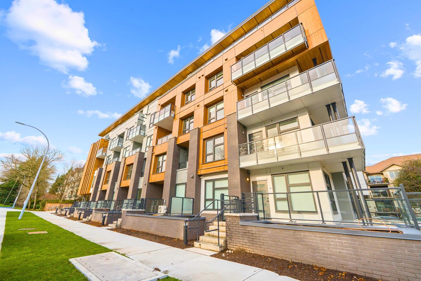 Property Photo:  15353 17 Avenue 101  BC V4A 0E2 