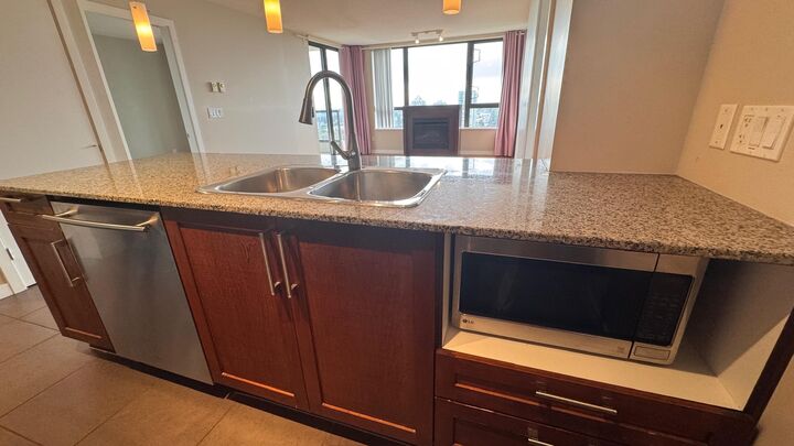Property Photo:  7088 Salisbury Avenue 24xx  BC V5E 0A4 