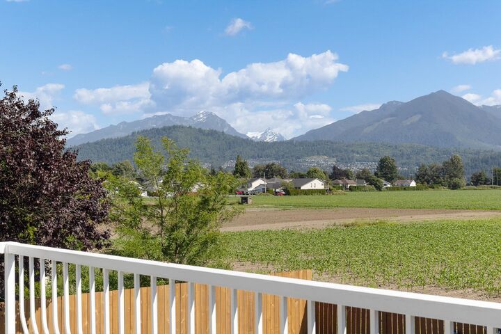 Property Photo:  45170 Bluejay Avenue  BC V2R 2V2 