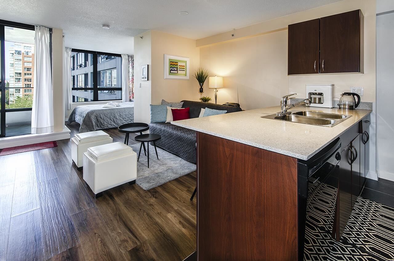 Property Photo:  938 Smithe Street 1513  BC V6Z 3H8 