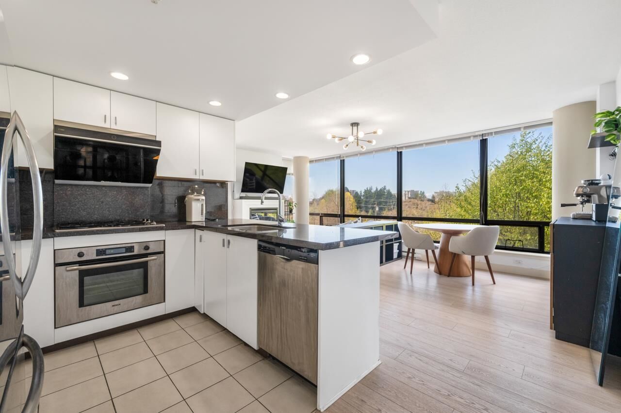 Property Photo:  6333 Katsura Street 603  BC V6Y 4L9 