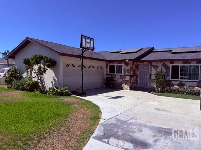 Property Photo:  12427 Sungrove Street  CA 92840 