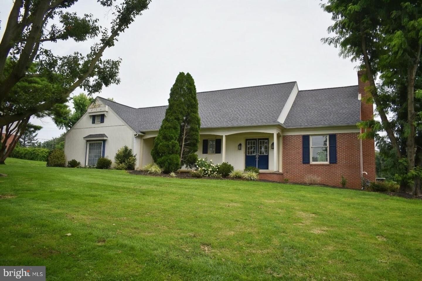 Property Photo:  2311 Springfield Drive  PA 17202 