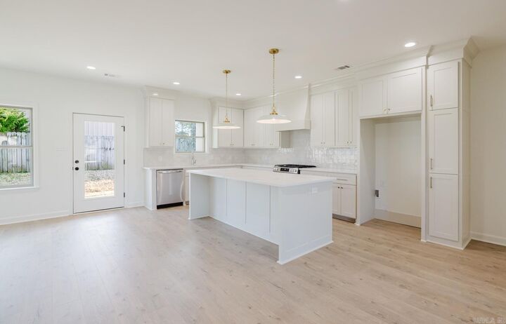 Property Photo:  3871 Spencer Crossing Dr  AR 72019 