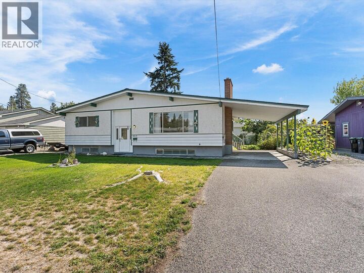 Property Photo: 465 Hollydell Road BC V1X 1L1