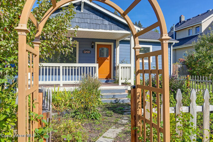 Property Photo:  1517 E Coeur D Alene Ave  ID 83814 
