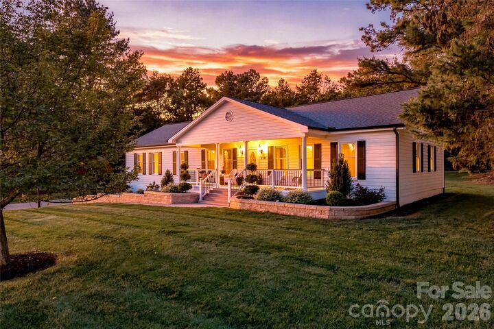 Property Photo:  2429 Cassidy Drive  NC 28036 