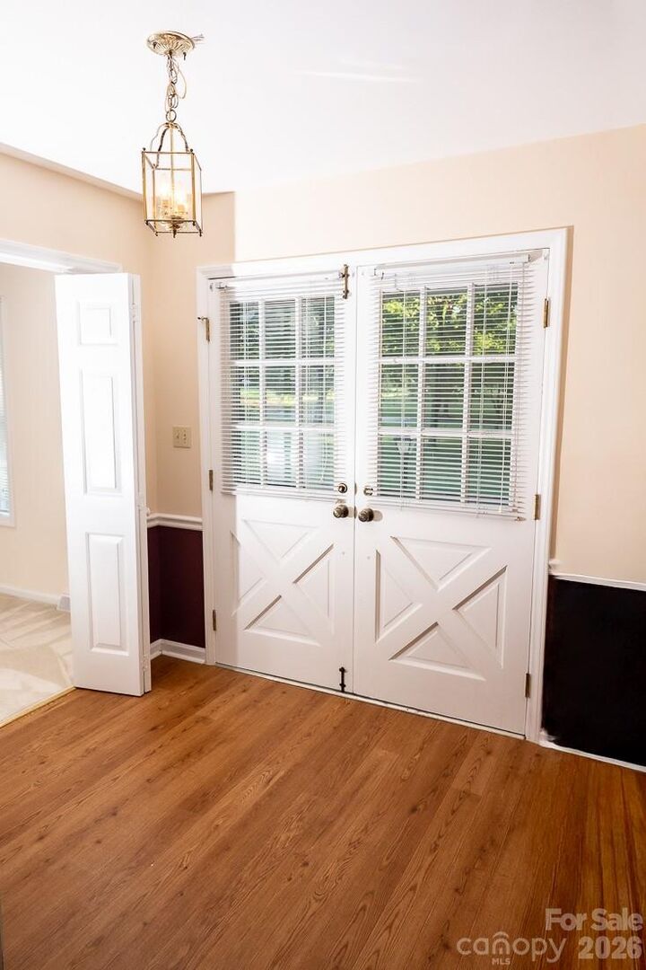 Property Photo:  3401 Tracelake Drive  NC 28105 