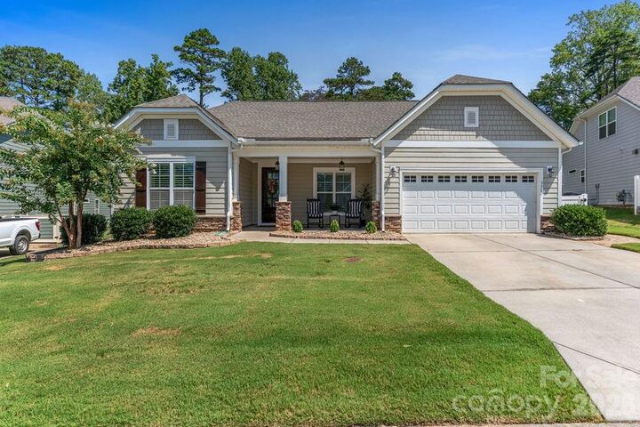 Property Photo:  378 Broadleaf Drive  NC 28037 