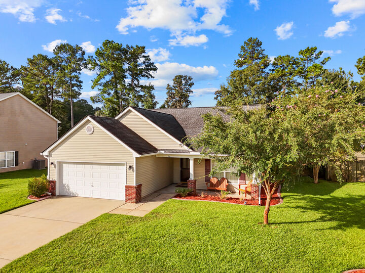 Property Photo:  114 Pine Hall Drive  SC 29445 