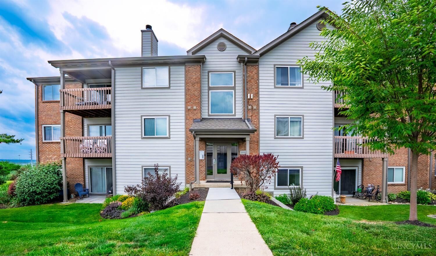 Property Photo: 8929 Eagleview Drive OH 45069