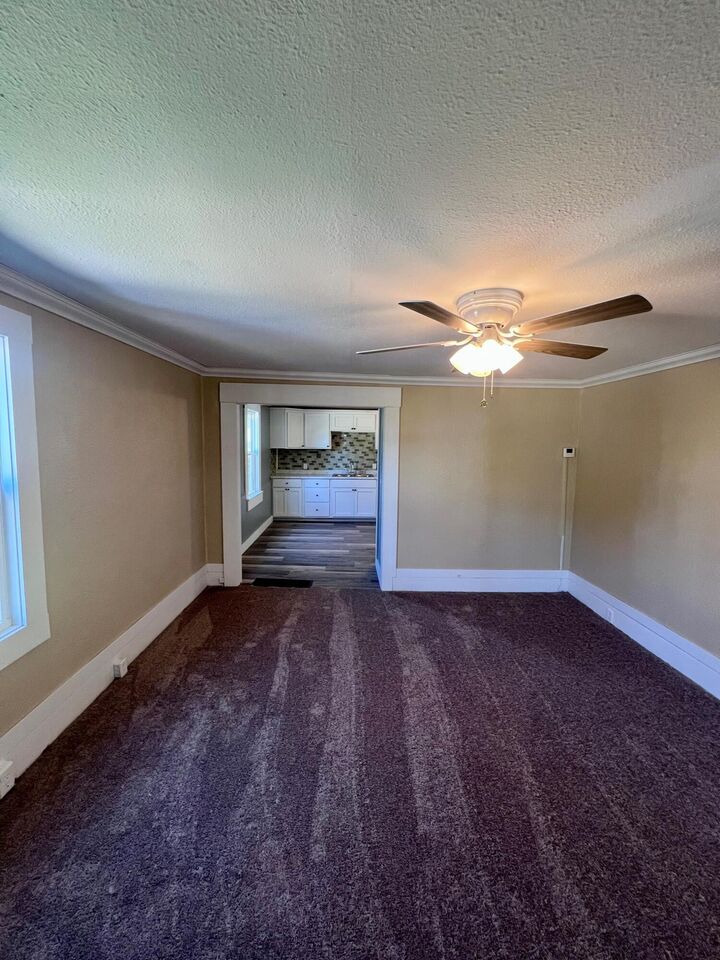 Property Photo:  402 S Penn St  PA 15767 