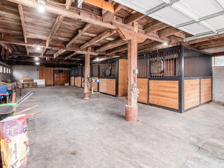 Property Photo: 6090 Horseshoe Road OH 43015