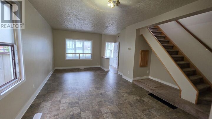 Property Photo:  171 St. Georges Ave  ON P6A 1L3 