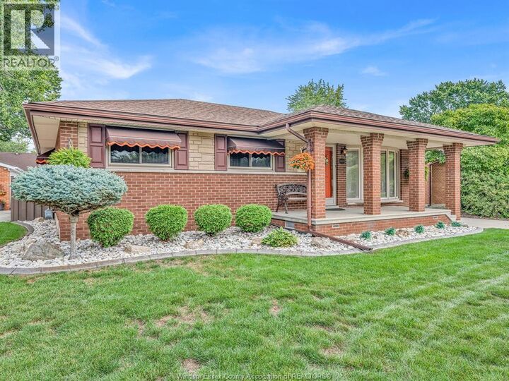 Property Photo:  1048 Coventry Court  ON N8S 2W7 