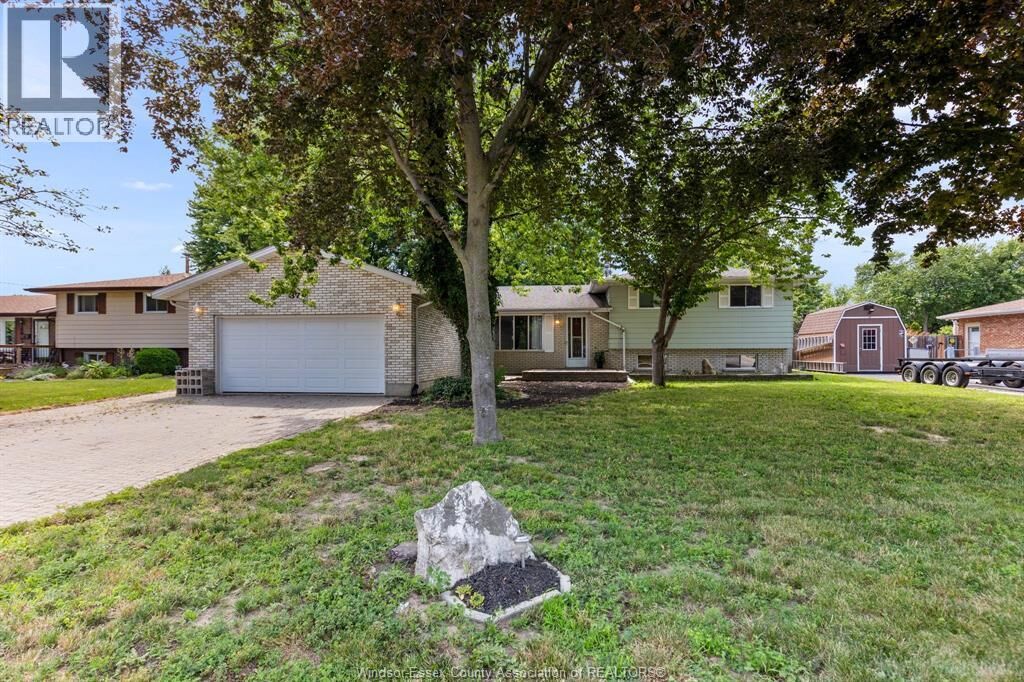 Property Photo:  371 Oak Street  ON N0R 1A0 