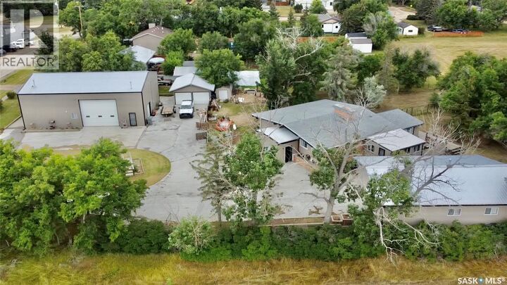Property Photo:  Chaplin Acreage - Two Houses And Large Shop  SK S0H 0V0 