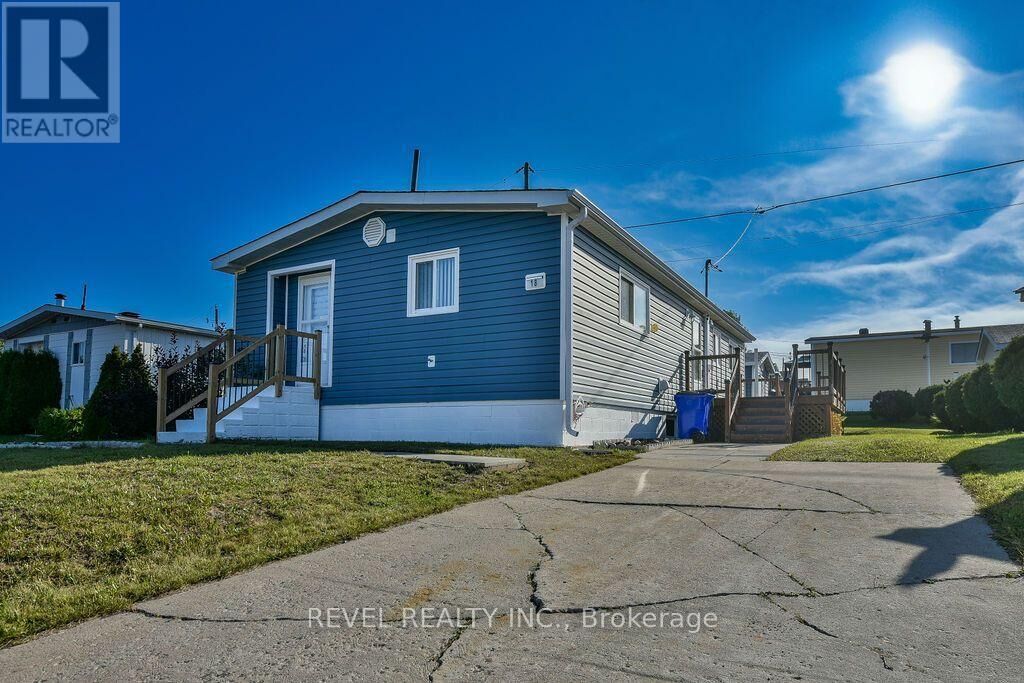 Property Photo:  18 Grasslands Road  ON P4N 8R9 