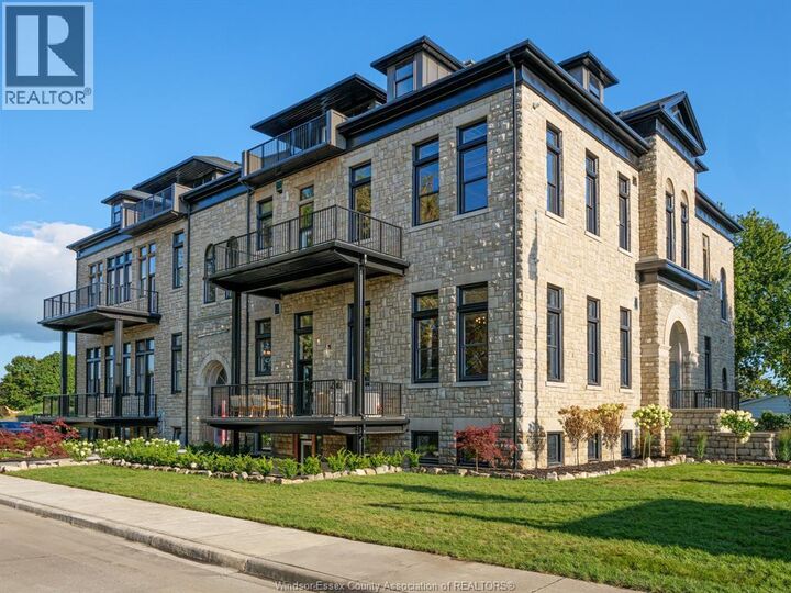 Property Photo:  247 Brock Street 403  ON N9V 2H4 