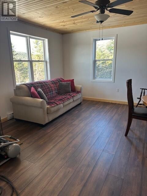 Property Photo:  25 Ocean View Drive  NL A0B 2T0 