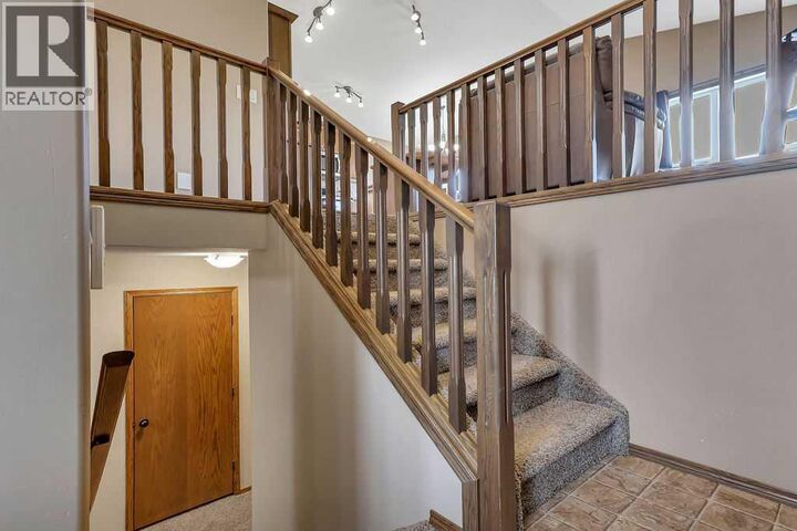 Property Photo:  14 Lincoln Street  AB T4S 2P9 