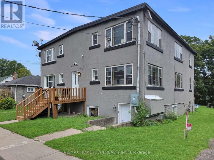 Property Photo:  142 Brock Street 3  ON K6V 4G4 