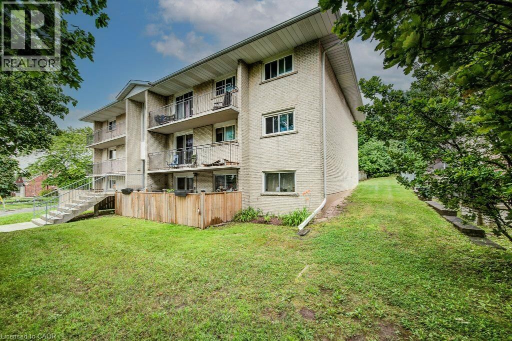 Property Photo:  317 Erb Street West 3  ON N2L 1W4 