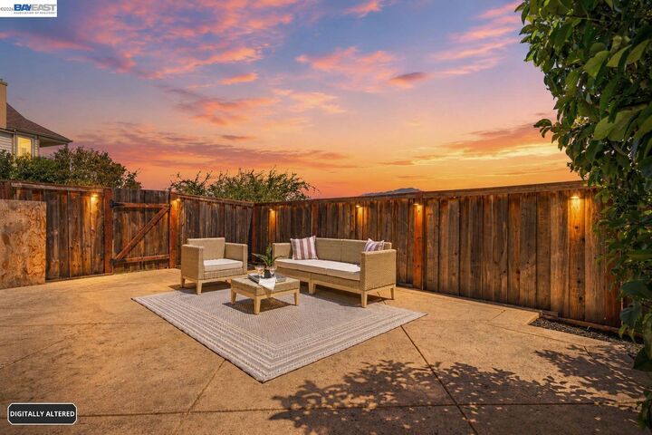 Property Photo: 1823 Mockingbird Pl CA 94526