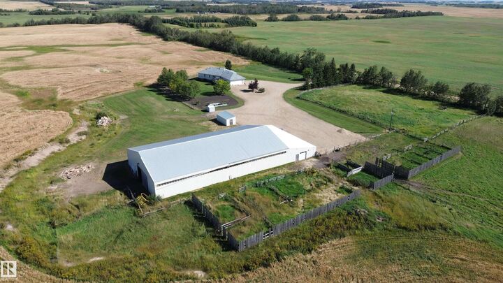 Property Photo:  26526 Twp Road 572  AB T0G 0H0 
