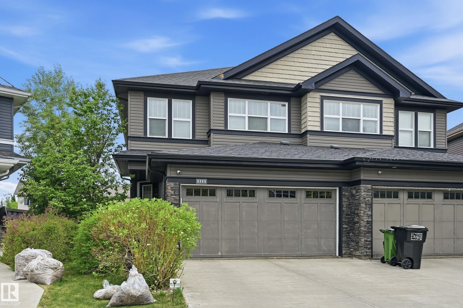 Property Photo:  1111 176 Street SW  AB T6W 2B7 