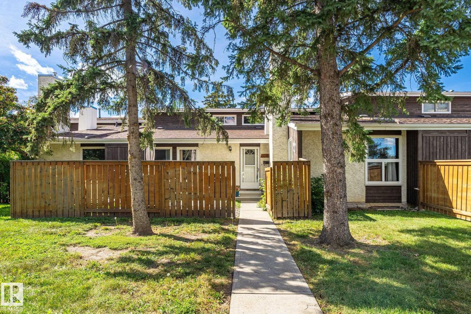 Property Photo:  6522 184 Street NW  AB T5T 2P1 