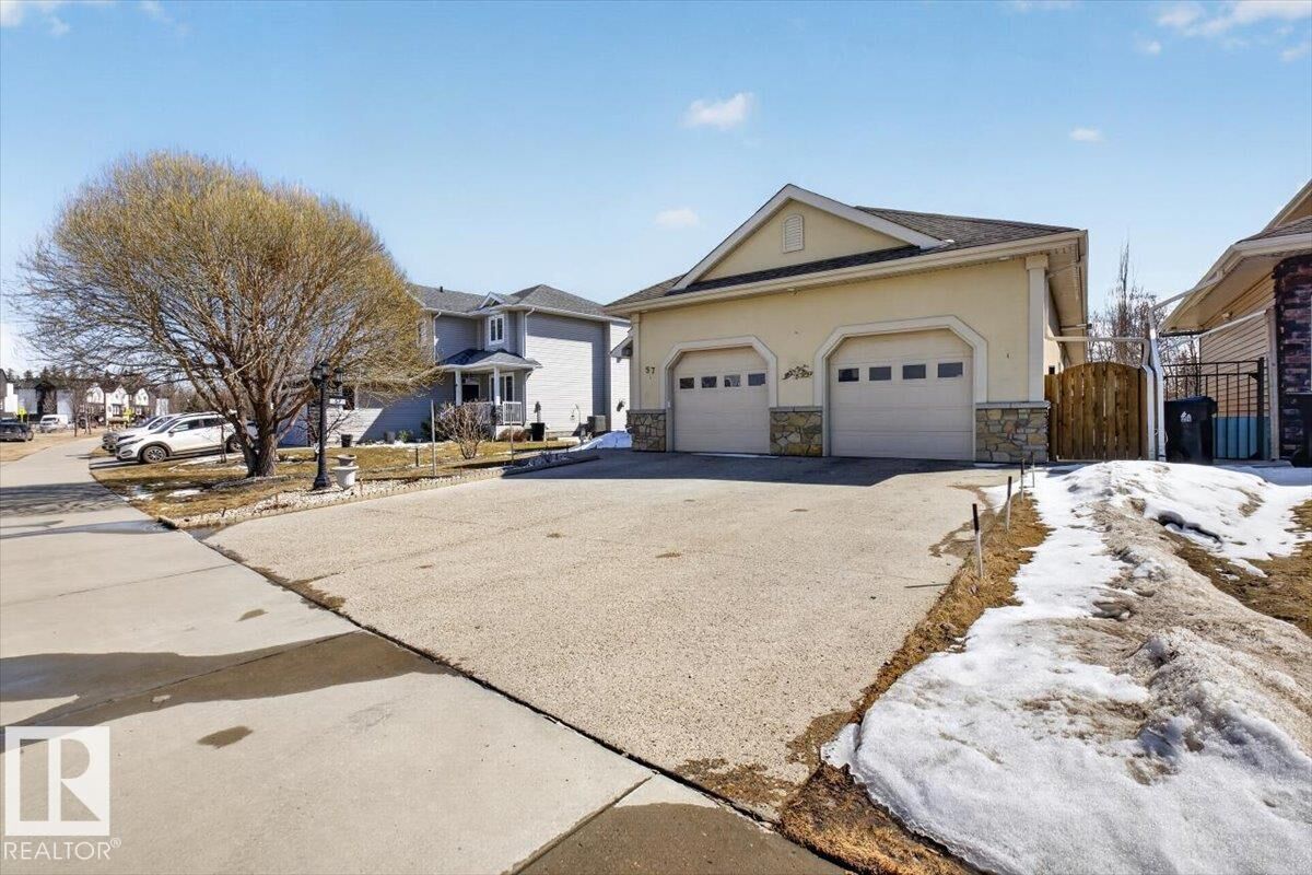 Property Photo:  57 Longview Drive  AB T7X 4R7 