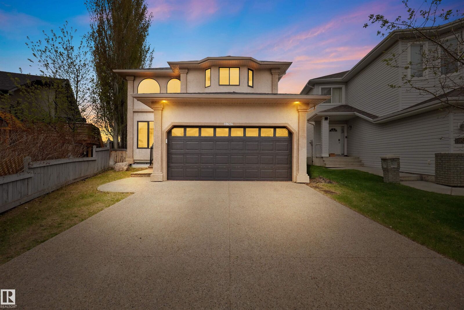 Property Photo:  10656 181 Avenue NW  AB T5X 6G4 