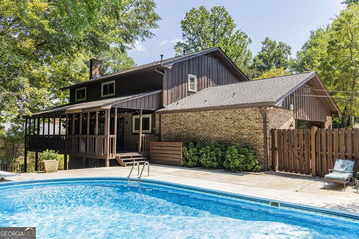 Property Photo: 108 Rollingwood Circle NW GA 30165