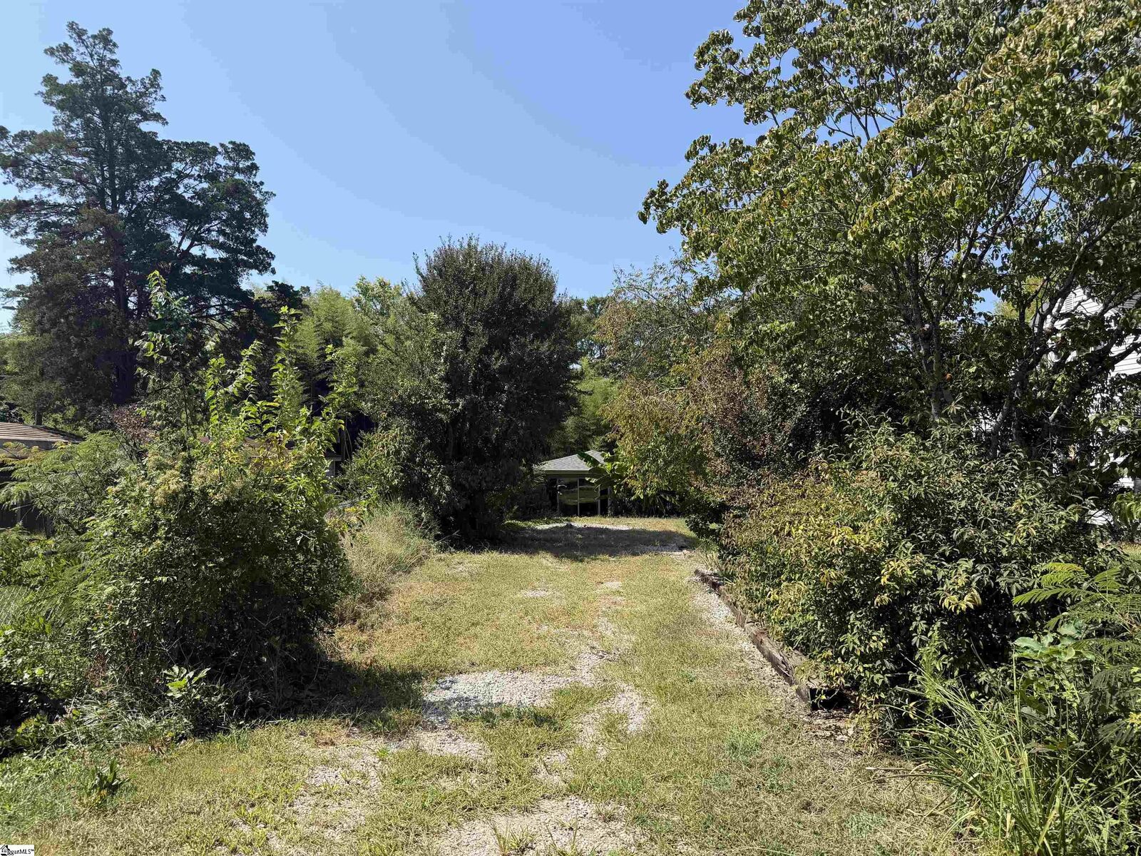 Property Photo: 128 E Wilburn Avenue SC 29611
