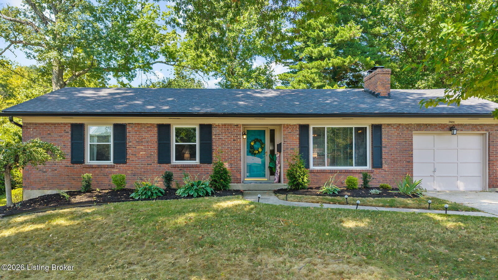 Property Photo:  7404 Arapaho Dr  KY 40214 