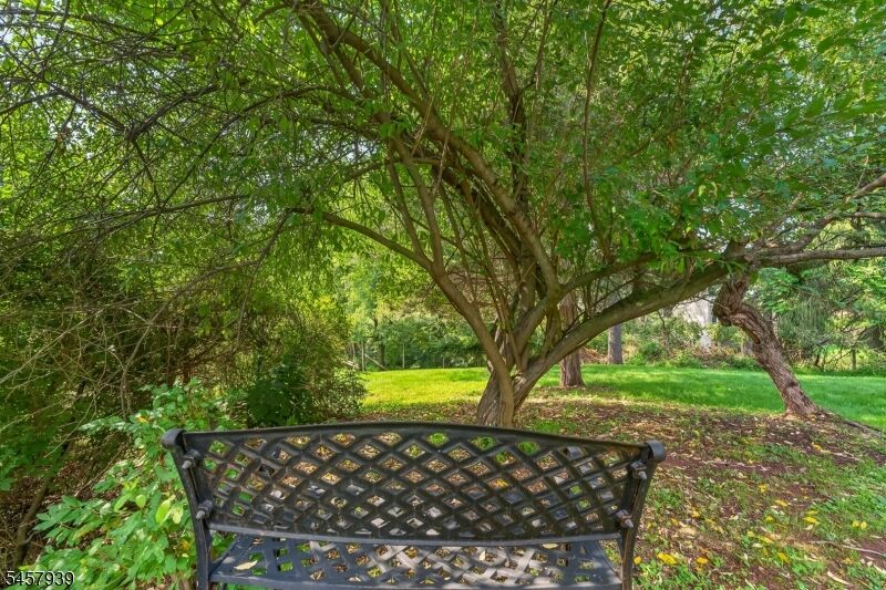 Property Photo: 6 Oakridge Rd NJ 08801