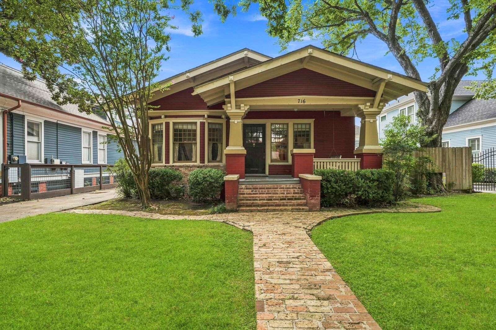 Property Photo:  716 Euclid Street  TX 77009 
