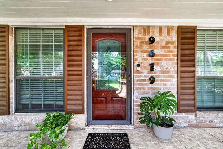 Property Photo: 9619 Landry Boulevard TX 77379