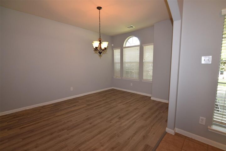 Property Photo:  7927 Cardinal Landing Lane  TX 77433 