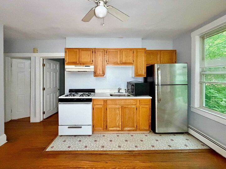 Property Photo:  304 2nd St 2R  NJ 07302 