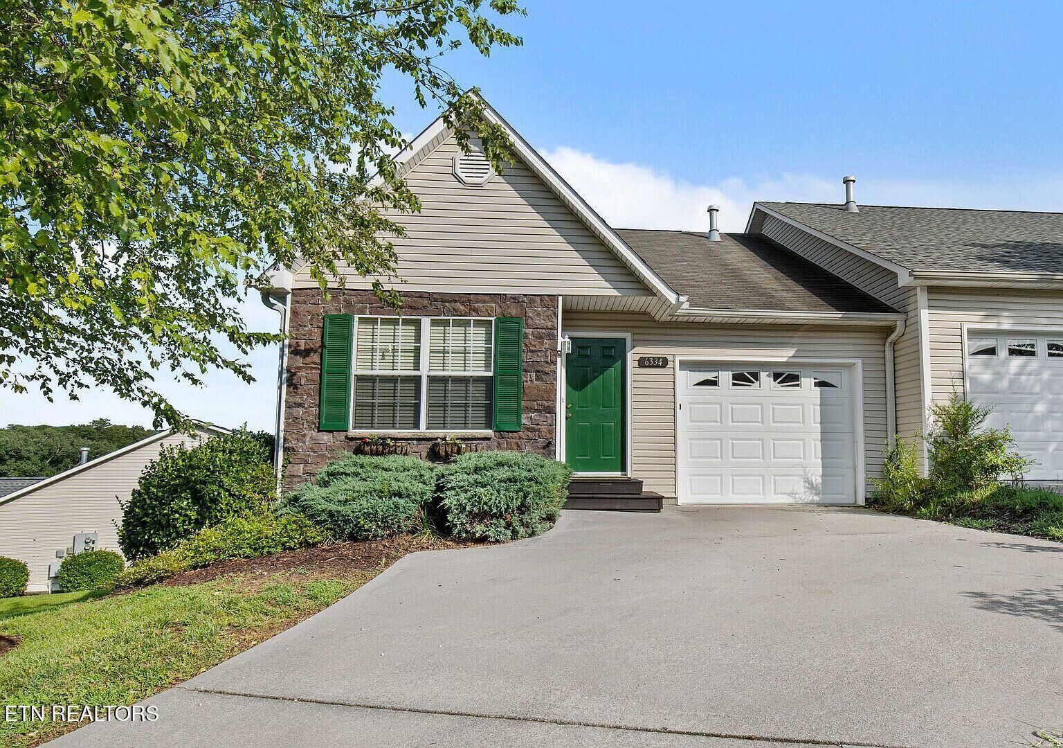 Property Photo: 6334 Sky Song Lane TN 37914