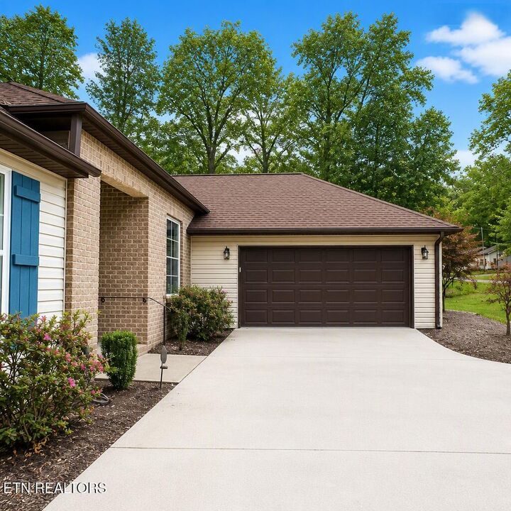 Property Photo:  121 Shelley Lane  TN 38558 