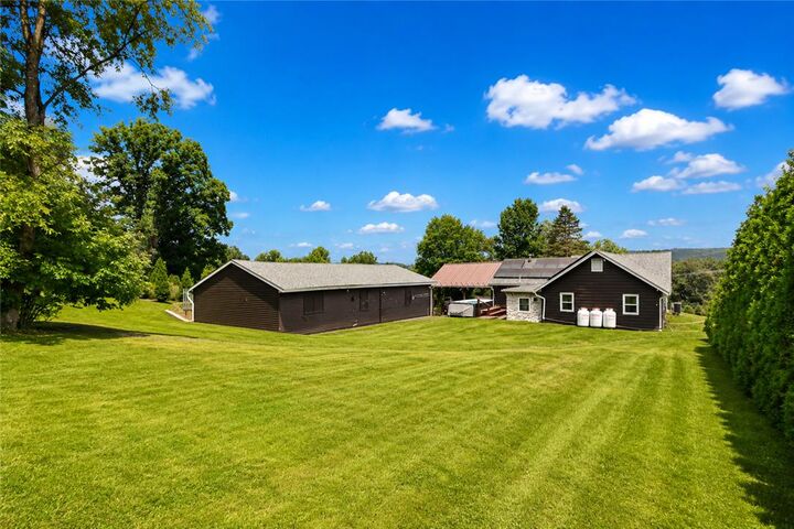 Property Photo:  286 S Easton Belmont Pike  PA 18353 
